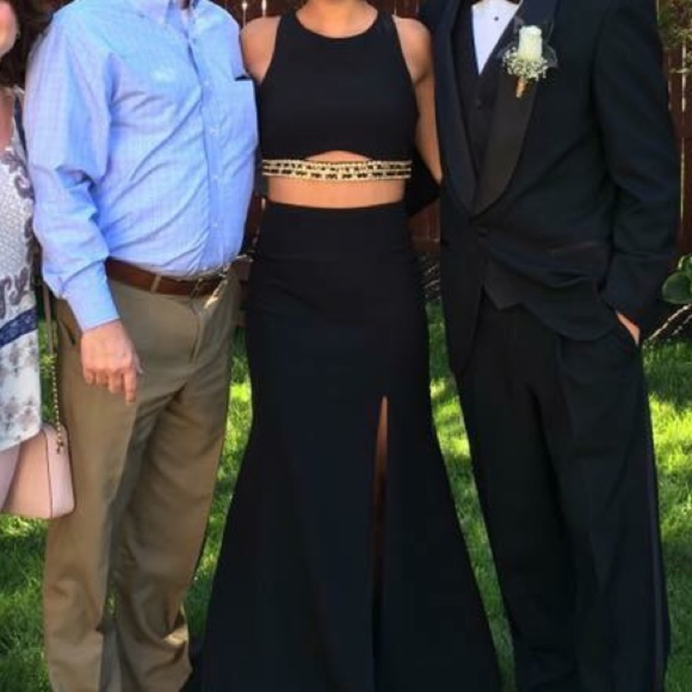 Prom Dress - Picture 2 of 3